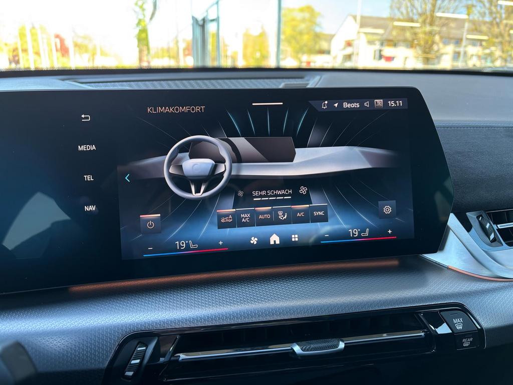 BMW iX2