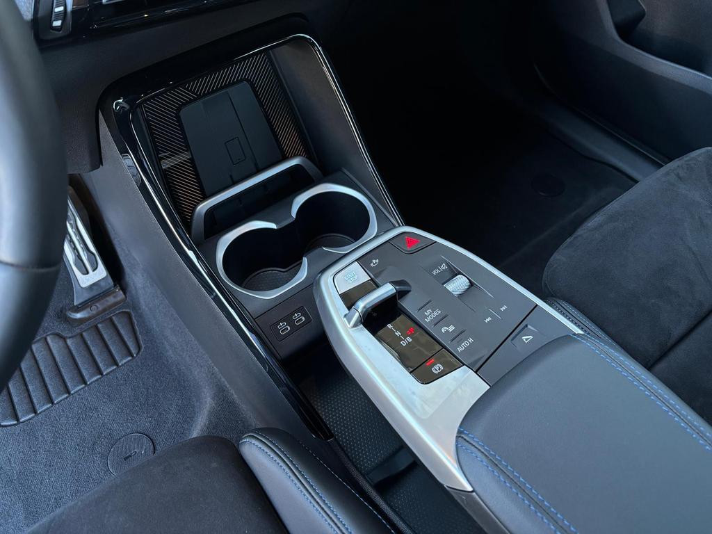 BMW iX2