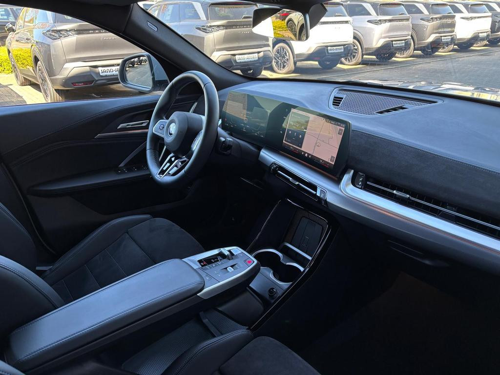 BMW iX2