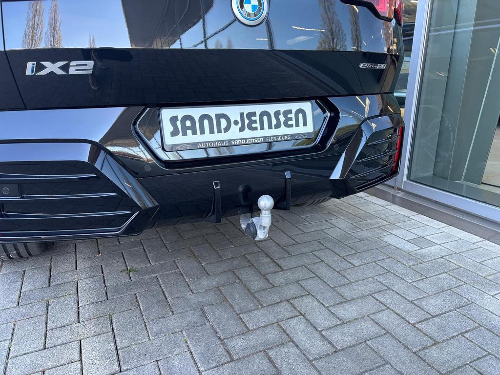 BMW iX2