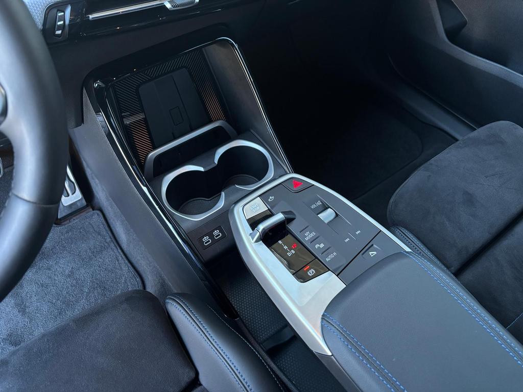 BMW iX2
