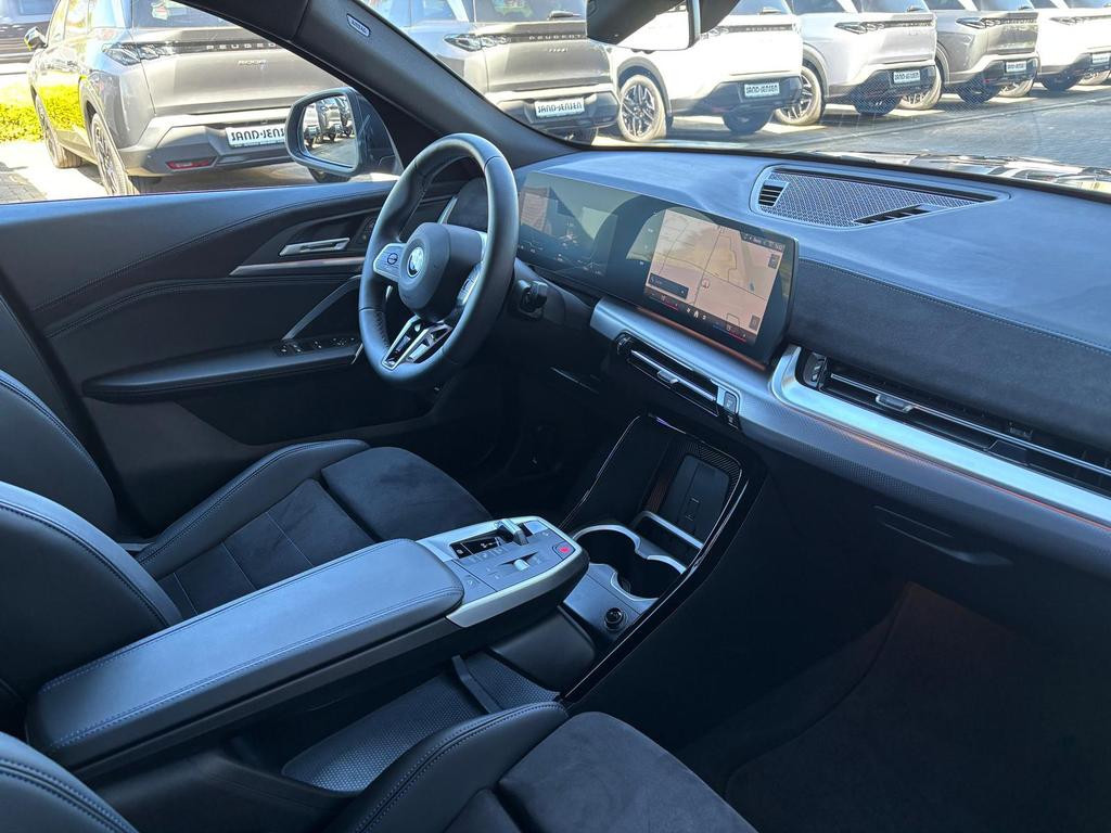 BMW iX2
