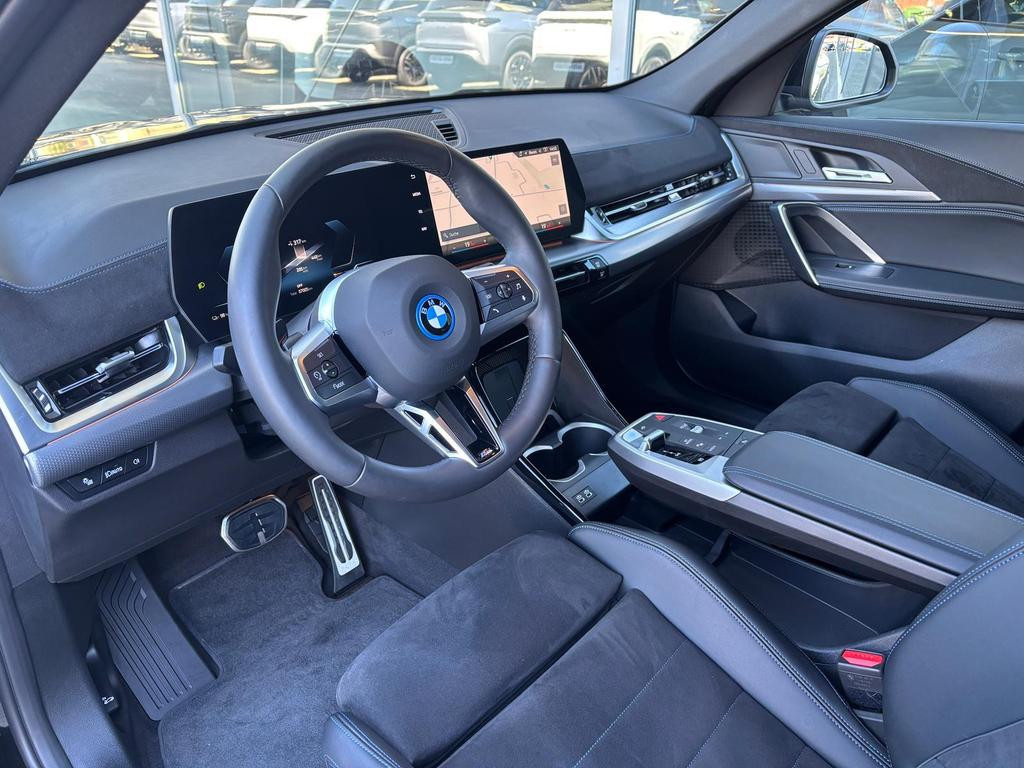 BMW iX2
