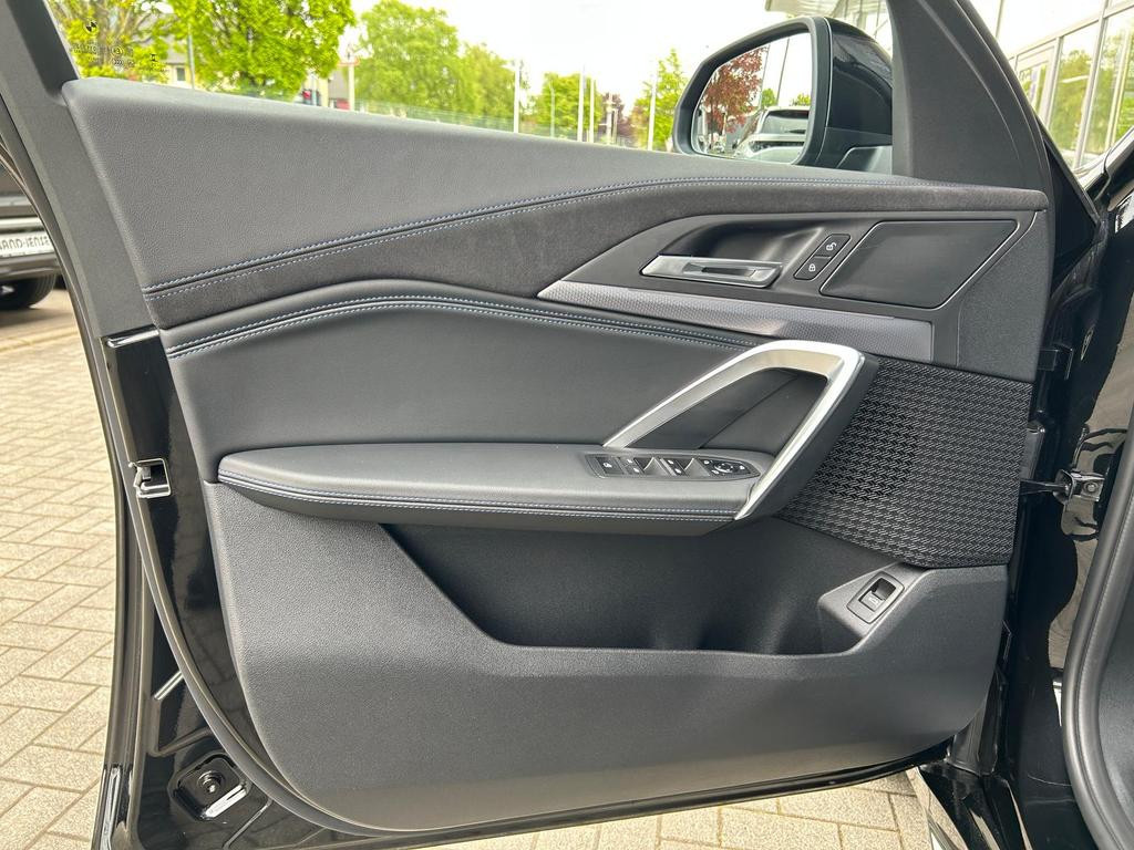 BMW iX2