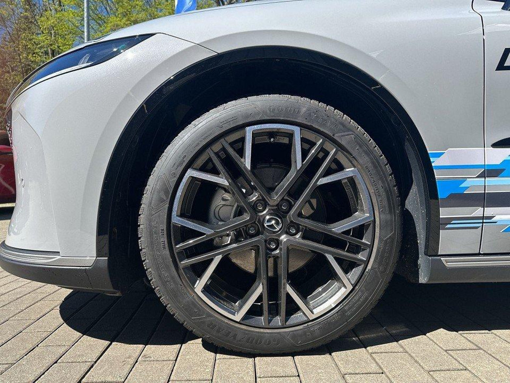 Mazda 6e