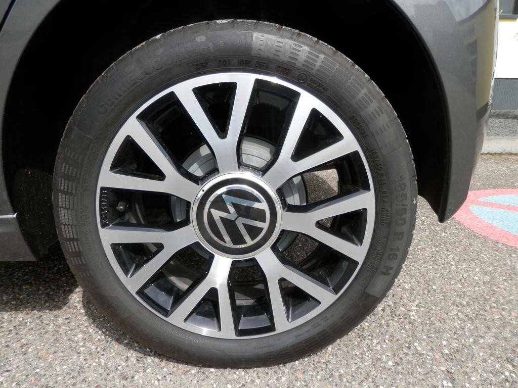 Volkswagen e-up!