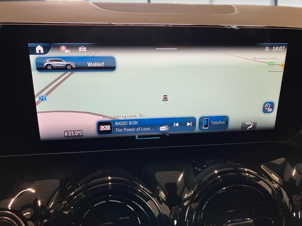 Mercedes-Benz GLA-Klasse GLA 200 LENKRADHEIZ+KAMERA+LED+