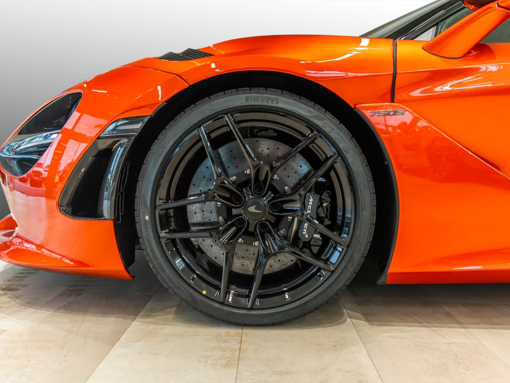 McLaren 750S