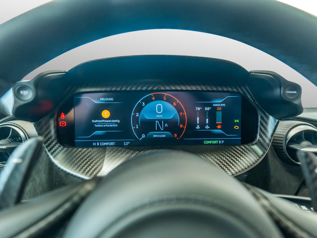 McLaren 750S