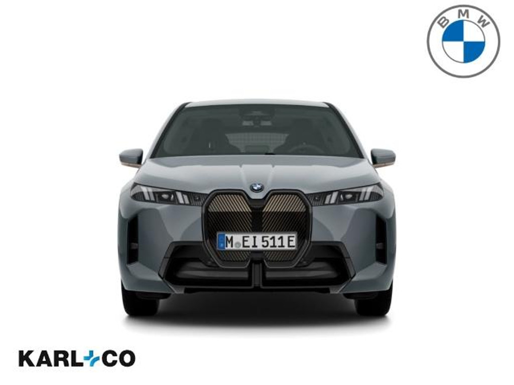 BMW iX
