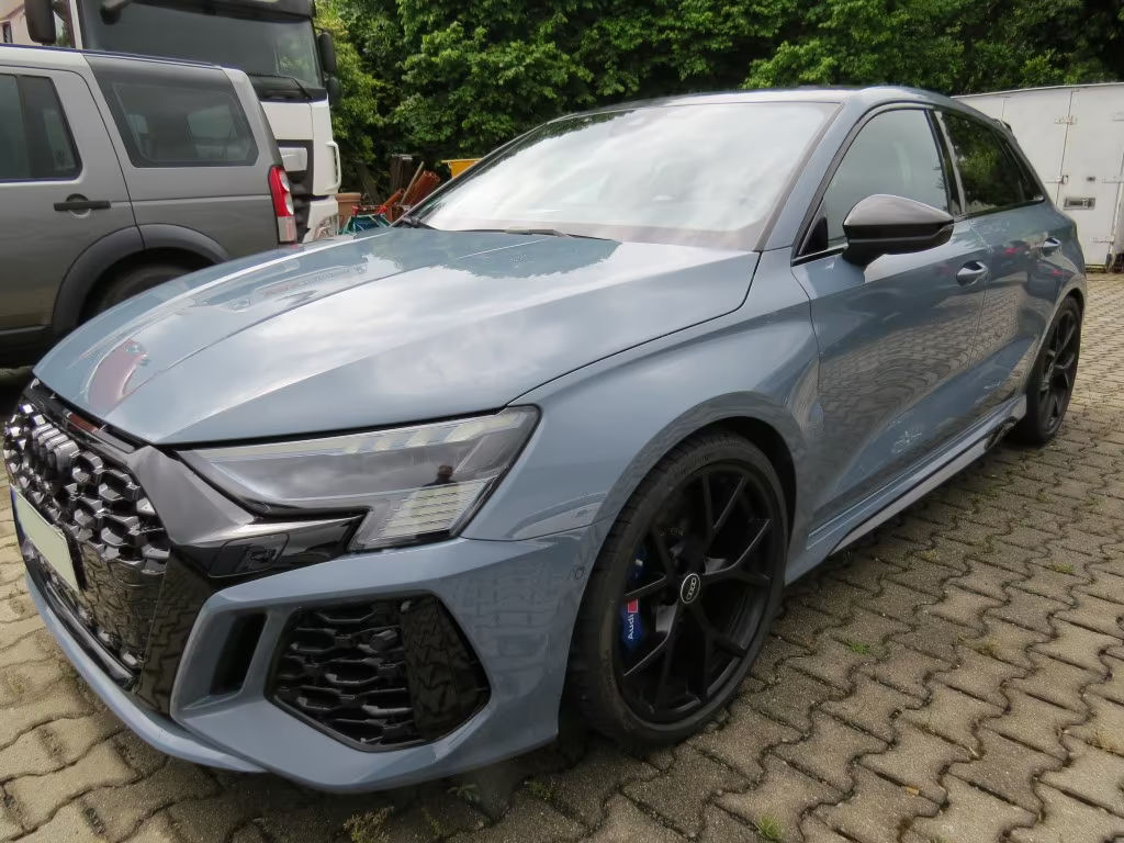 Audi RS3 Sportback Sedan Quattro