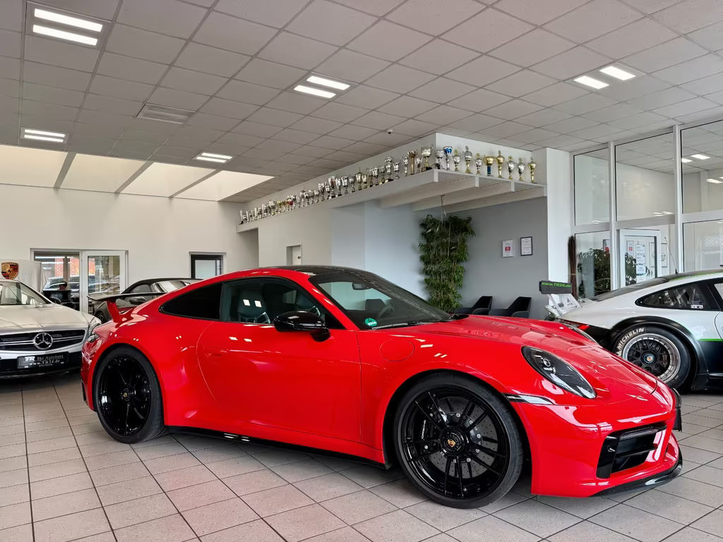 Porsche 911 GTS 992 Carrera