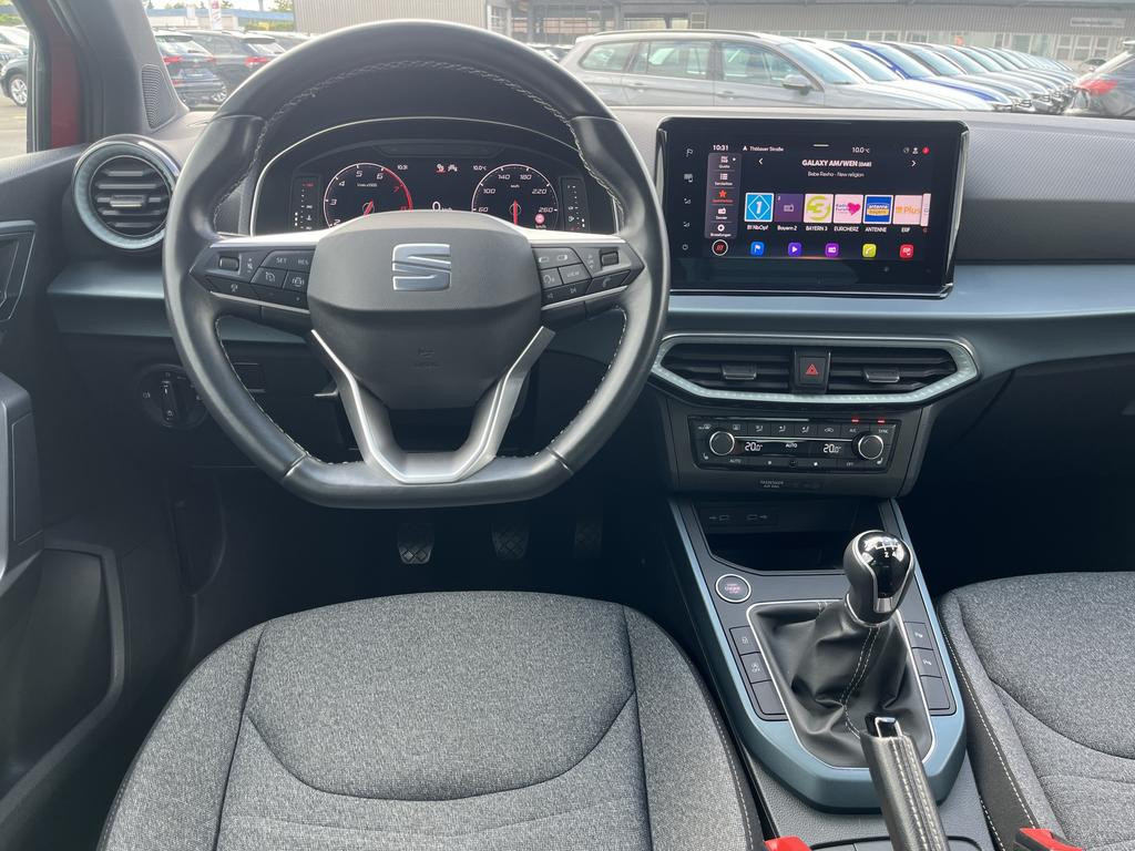 Seat Arona