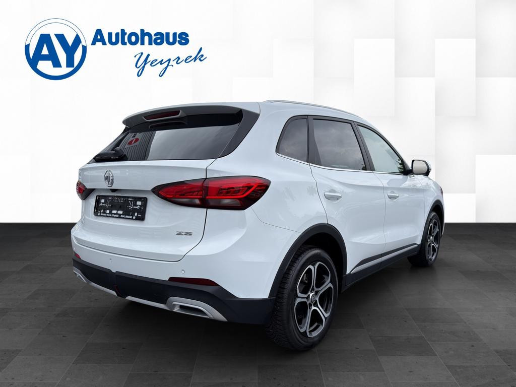 MG ZS