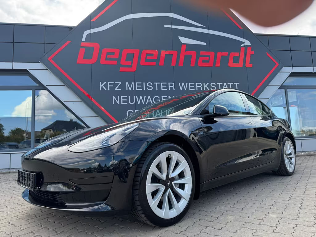 Tesla Model 3 Standard Range