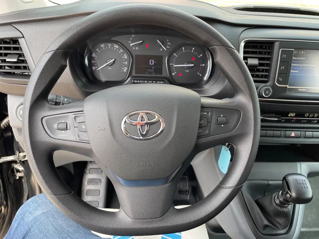 Toyota Proace (Verso)