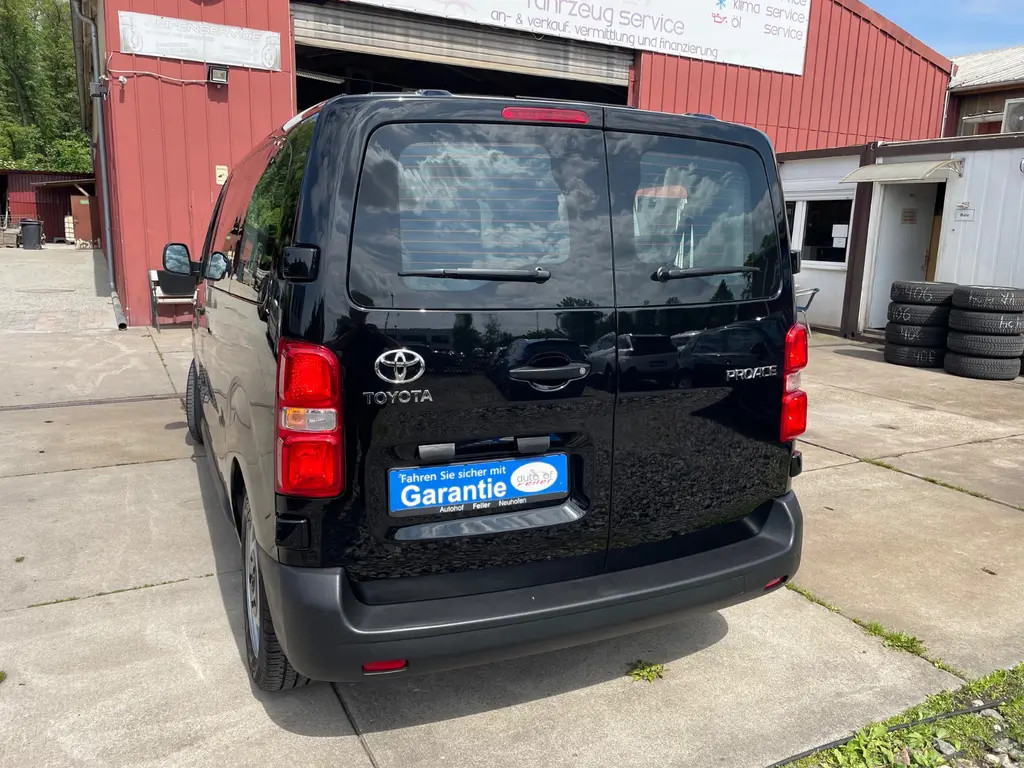 Toyota Proace (Verso)