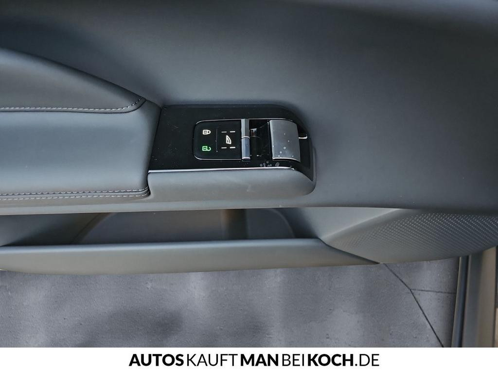 Volvo ES90
