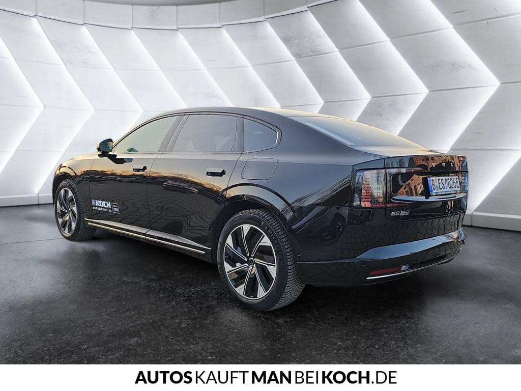 Volvo ES90