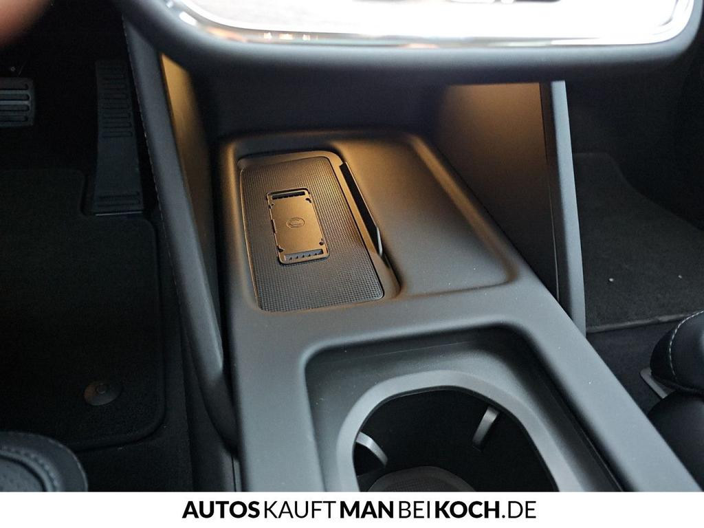 Volvo ES90