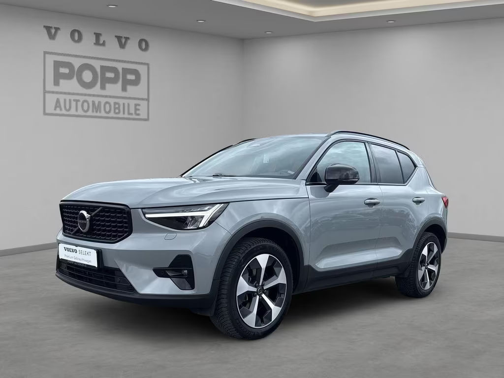 Volvo XC40 Plus Dark