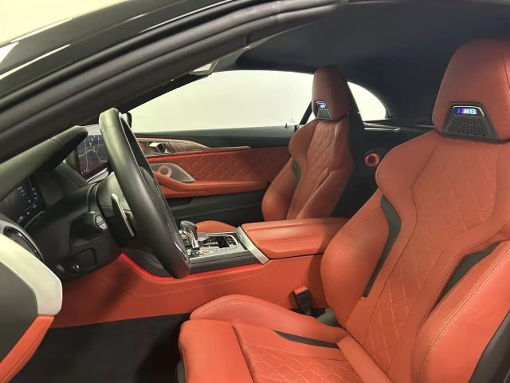 BMW M8