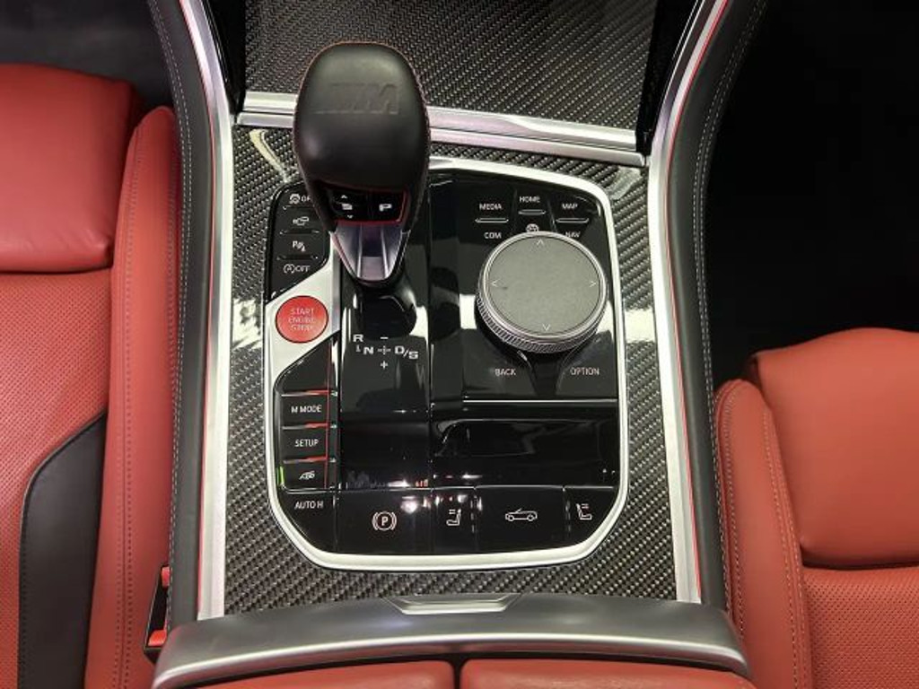 BMW M8