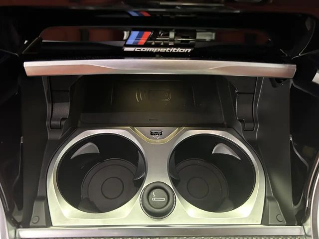 BMW M8
