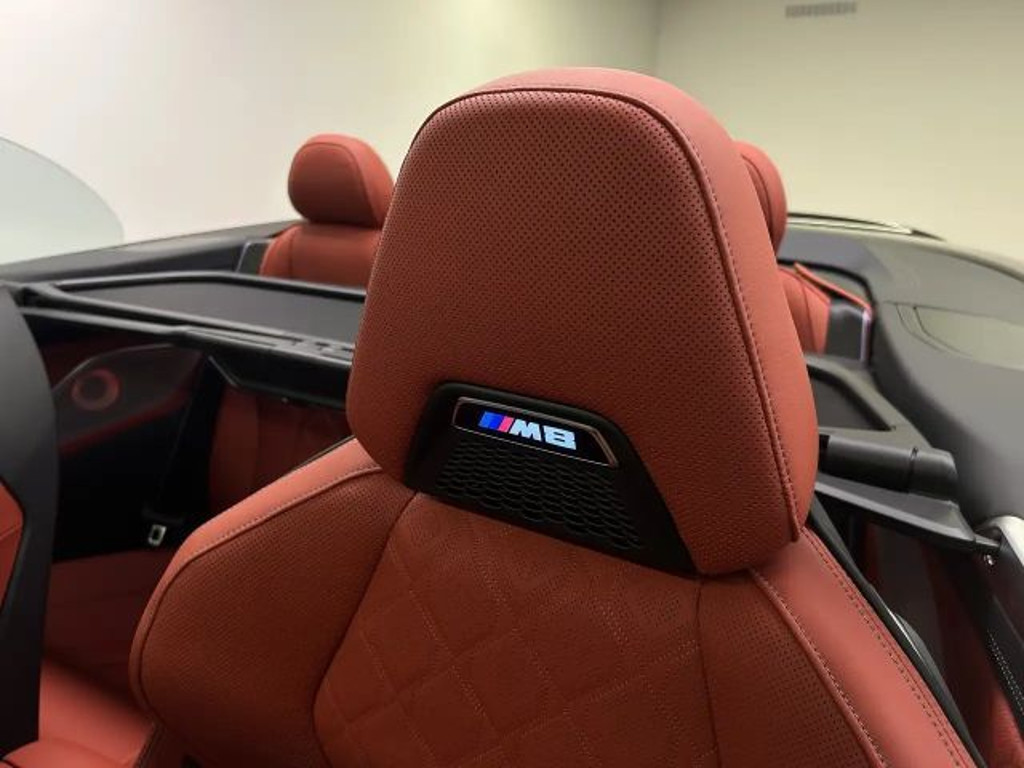 BMW M8
