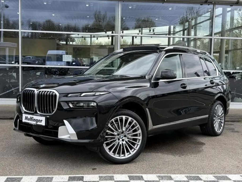 BMW X7 x40i IntAktL.Sky KomfSitze+Belüft+Massage 22"