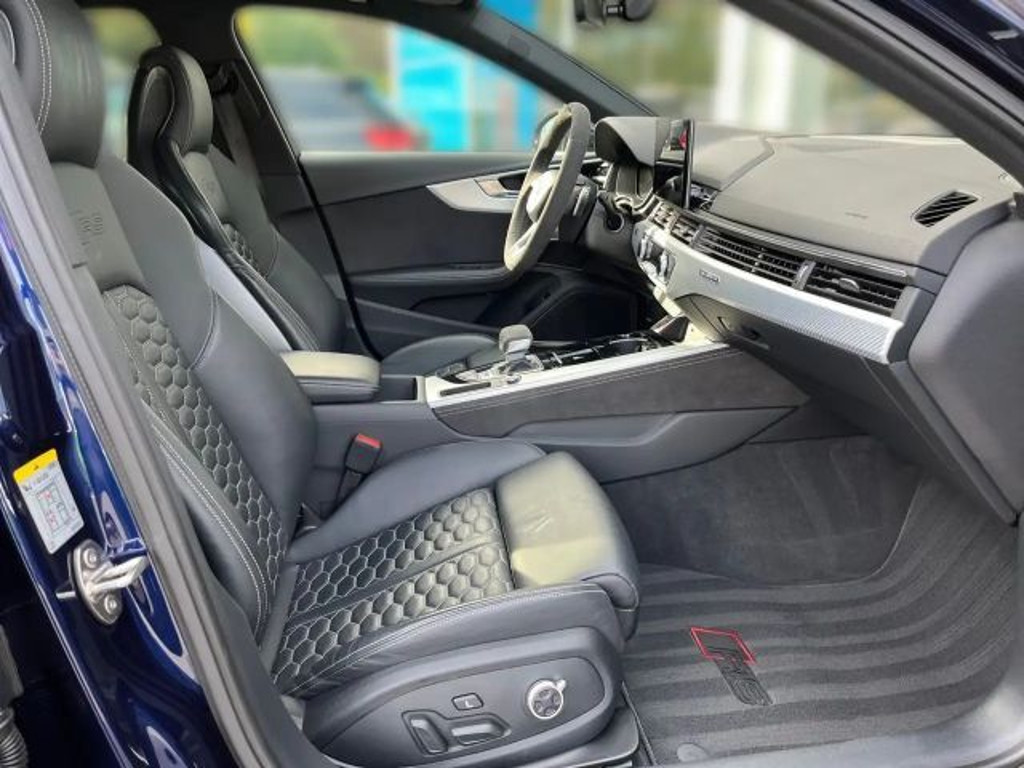 Audi RS4