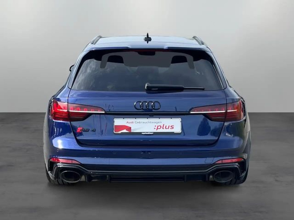 Audi RS4