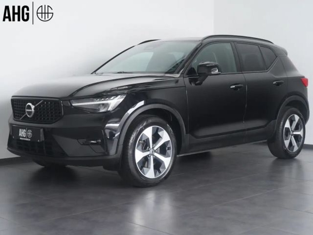 Volvo XC40 AWD Ultimate Dark