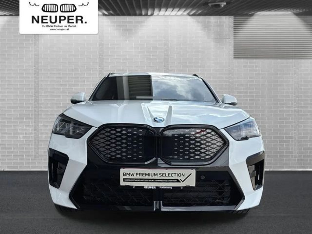 BMW iX2