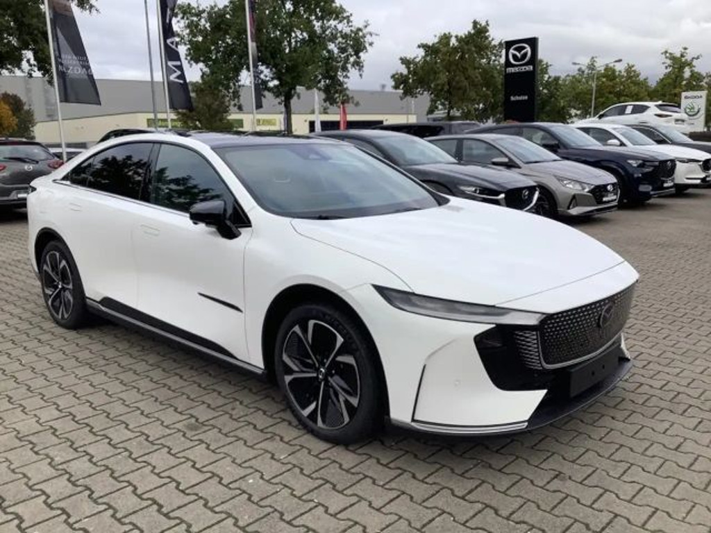 Mazda 6e