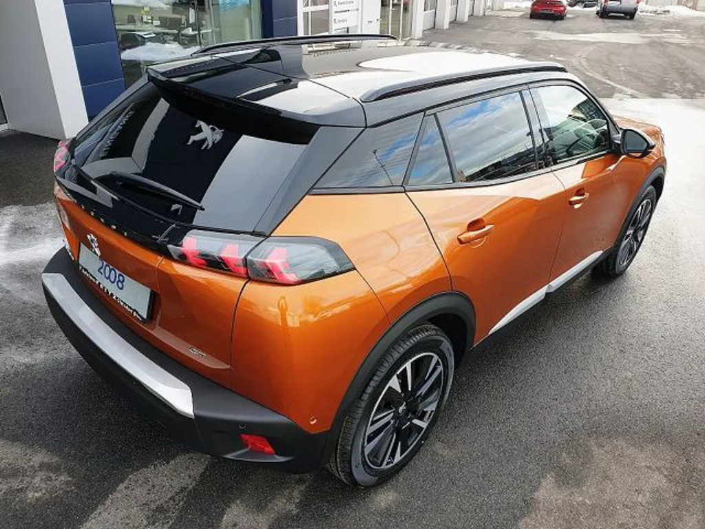 Peugeot e-2008