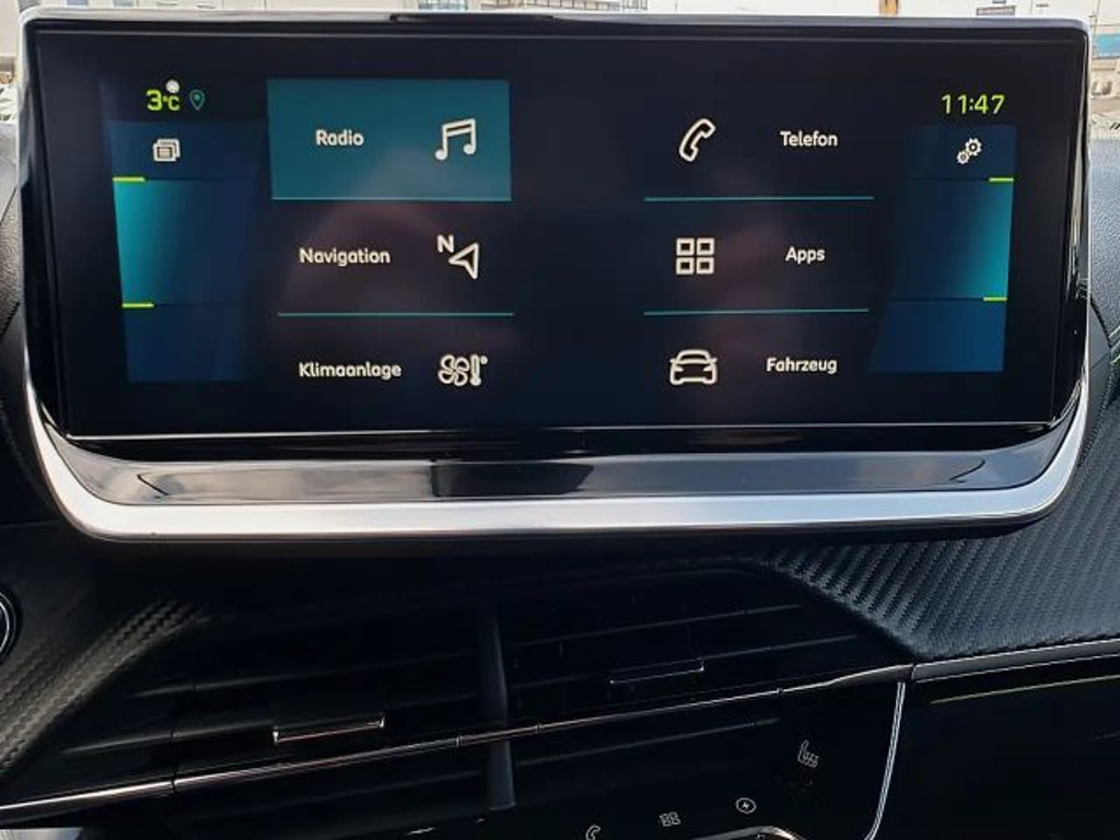 Peugeot e-2008