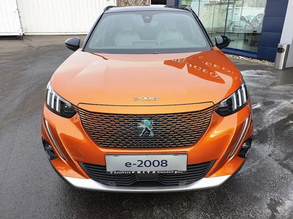 Peugeot e-2008