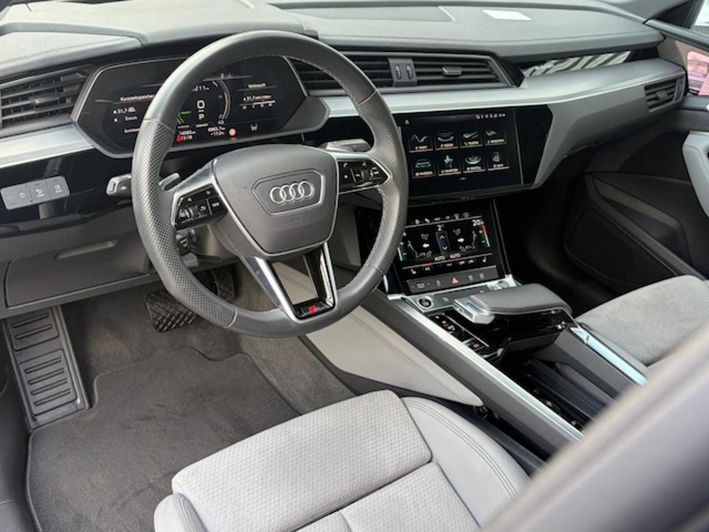 Audi e-tron