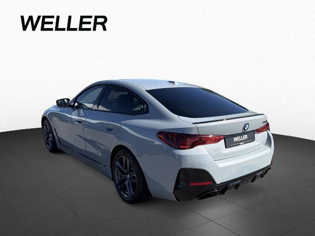 BMW M440