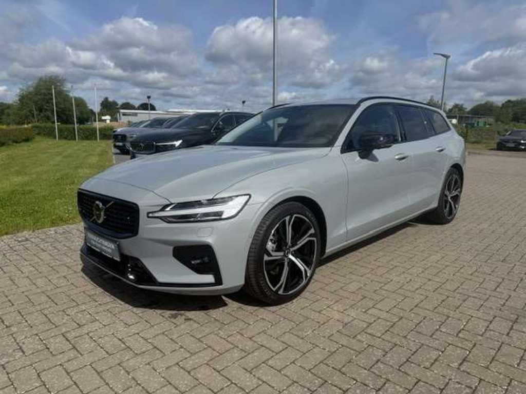 Volvo V60 Hybrid Plus Dark