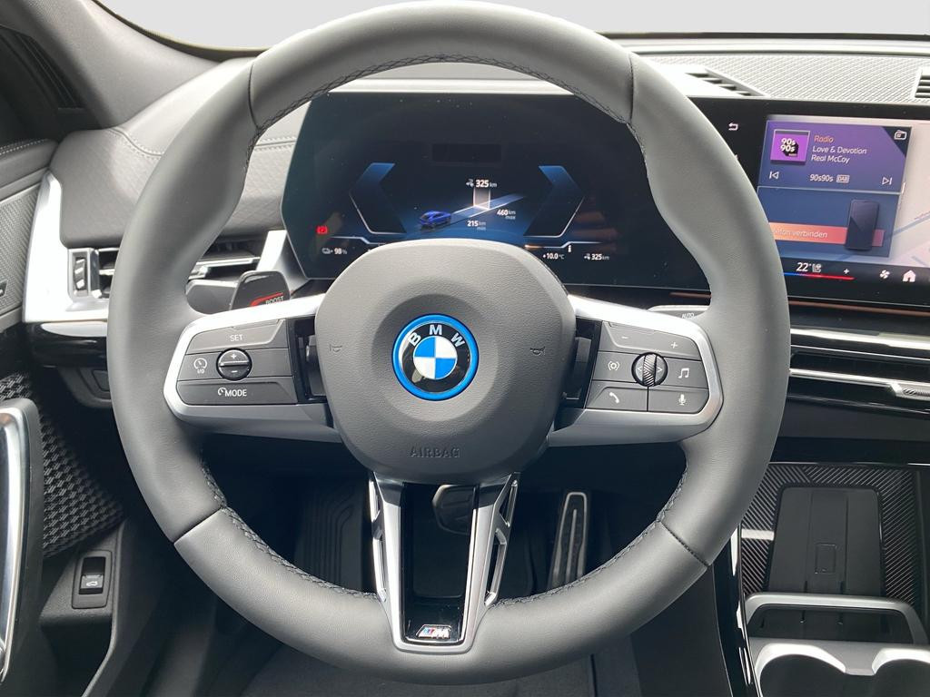 BMW iX2