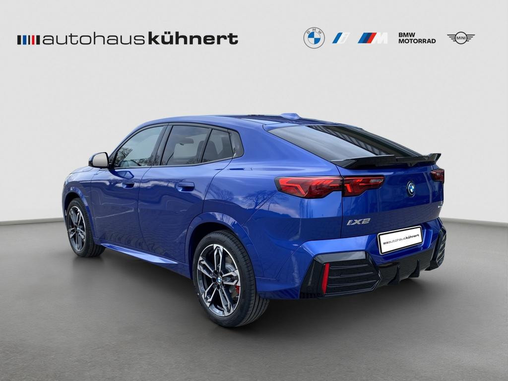 BMW iX2