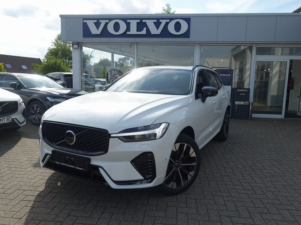 Volvo XC60 AWD Plus Dark