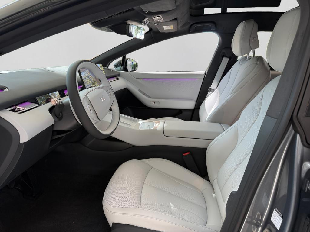 Xpeng P7