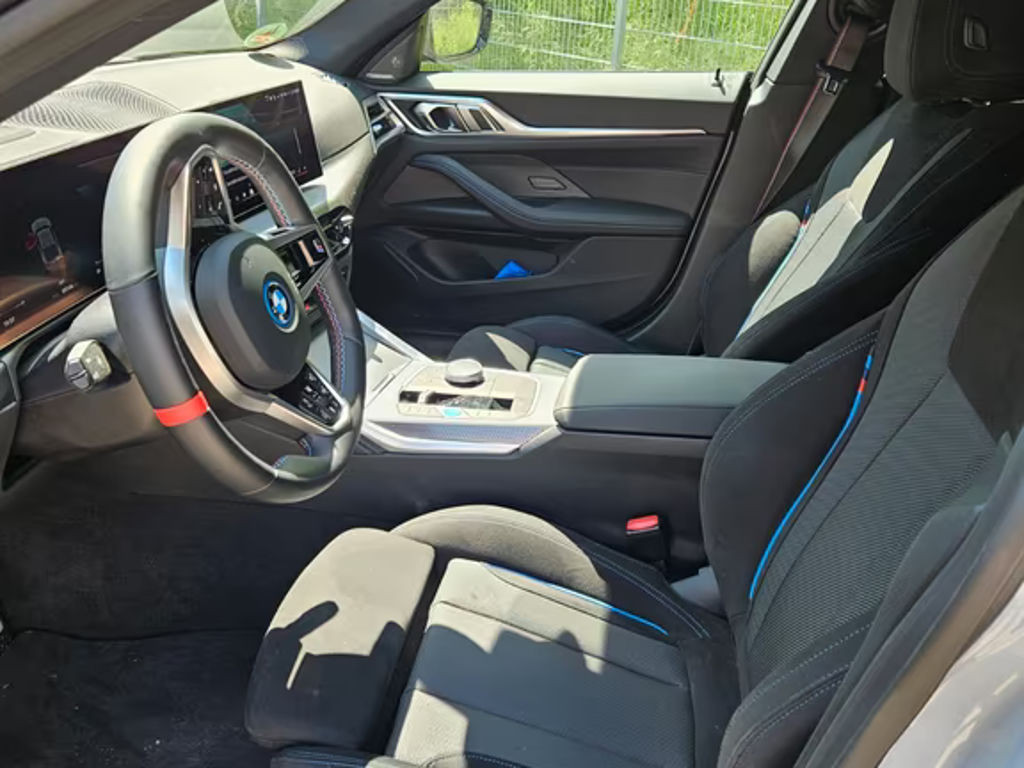 BMW i4