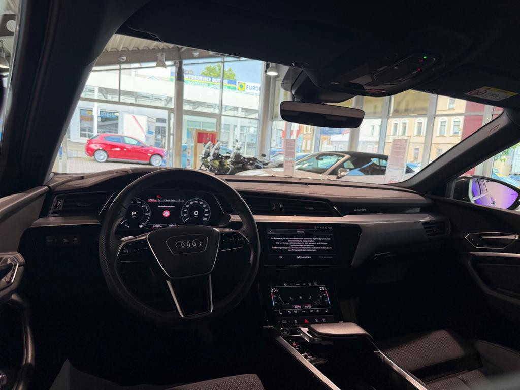 Audi e-tron