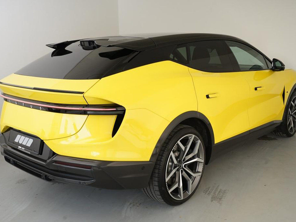 Lotus Eletre