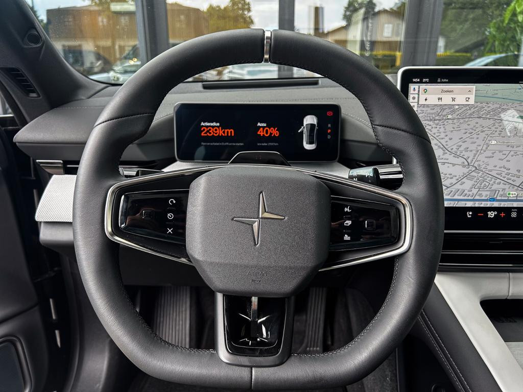 Polestar 4