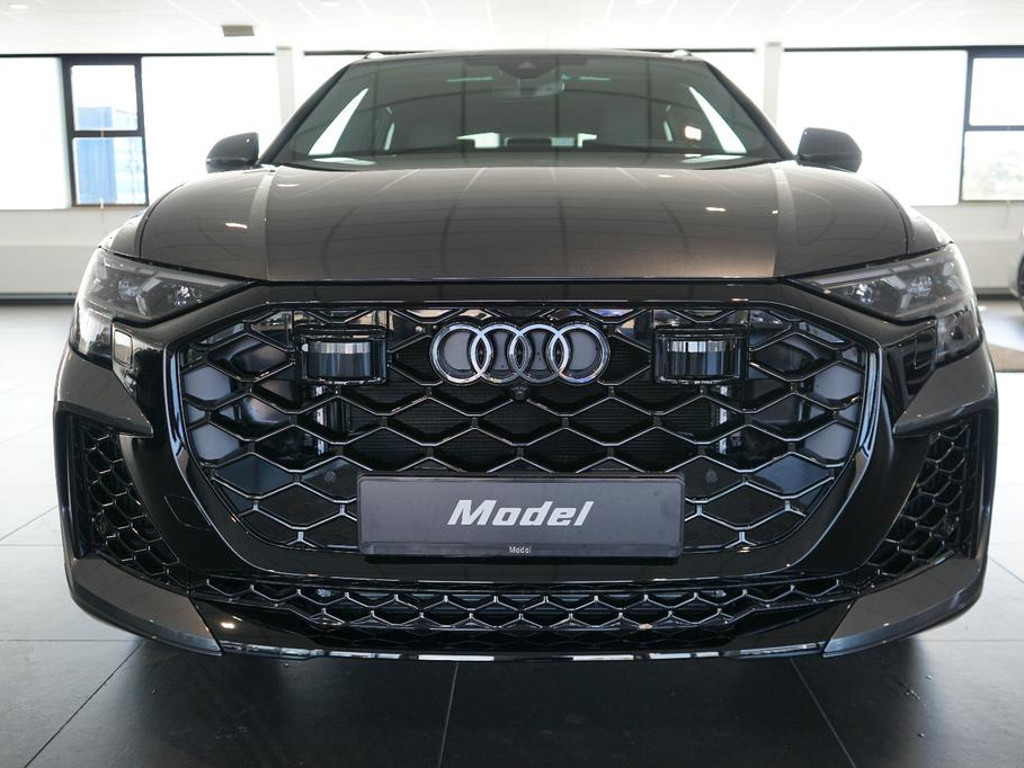 Audi RS Q8 Performance